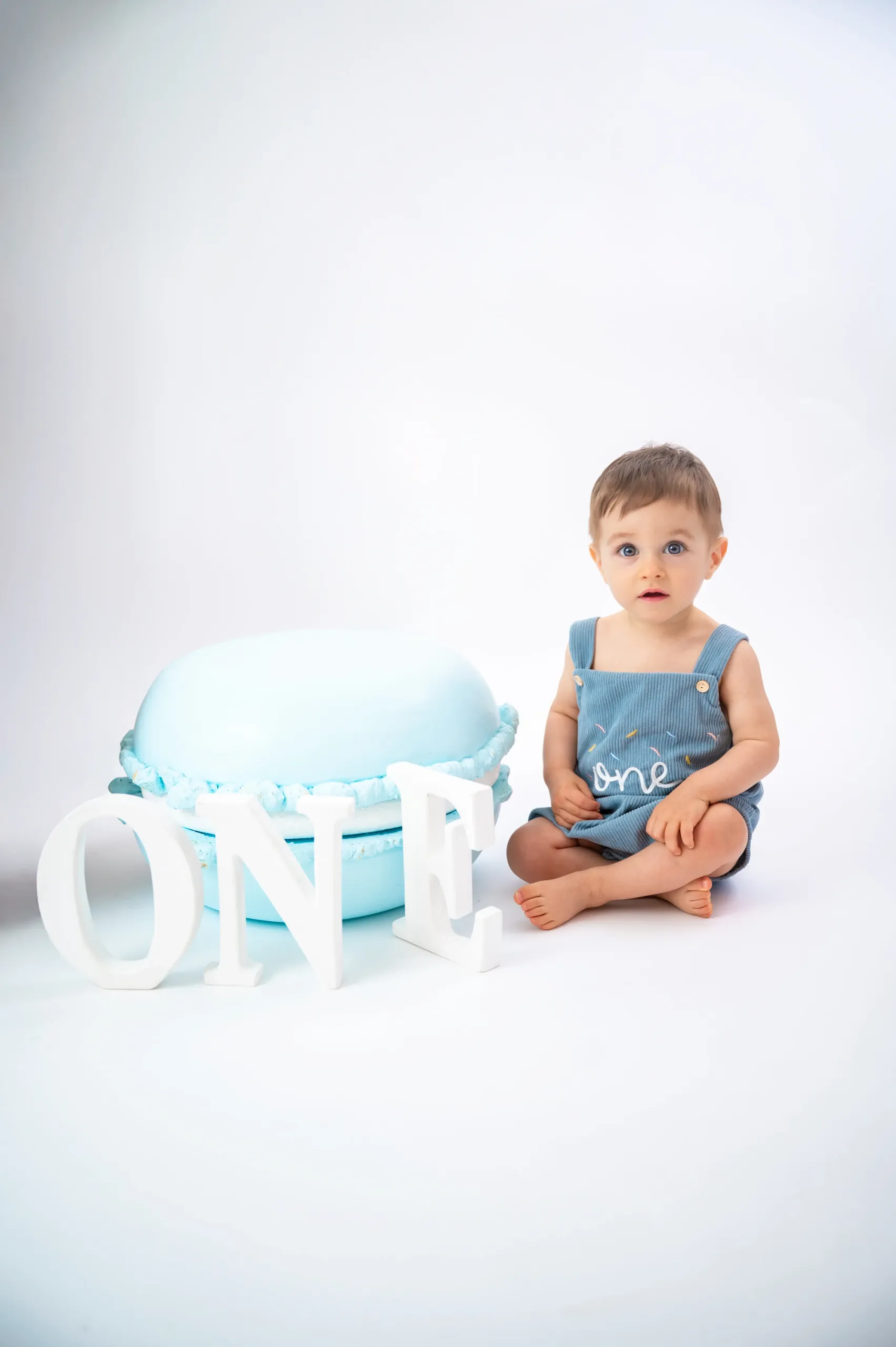 Smash Cake – Рожден ден – фотосесия в студио край Пловдив